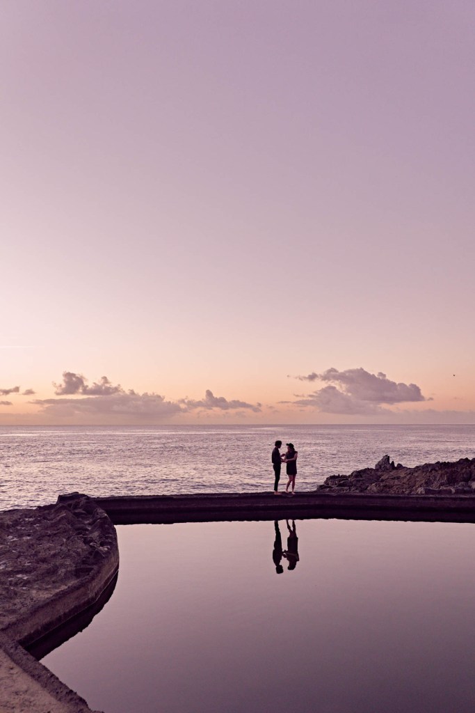 Paarshooting Teneriffa Naturpool – Doris und O Portrait Sonnenaufgang Atlantik © Chirlyart